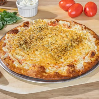 4 Cheese (w/ Catupiry) Pizza